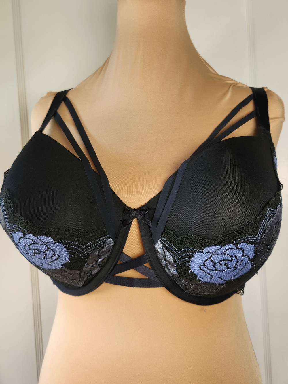 Cacique 44DD Black Lace Strappy Push-Up Bra with Blue Roses